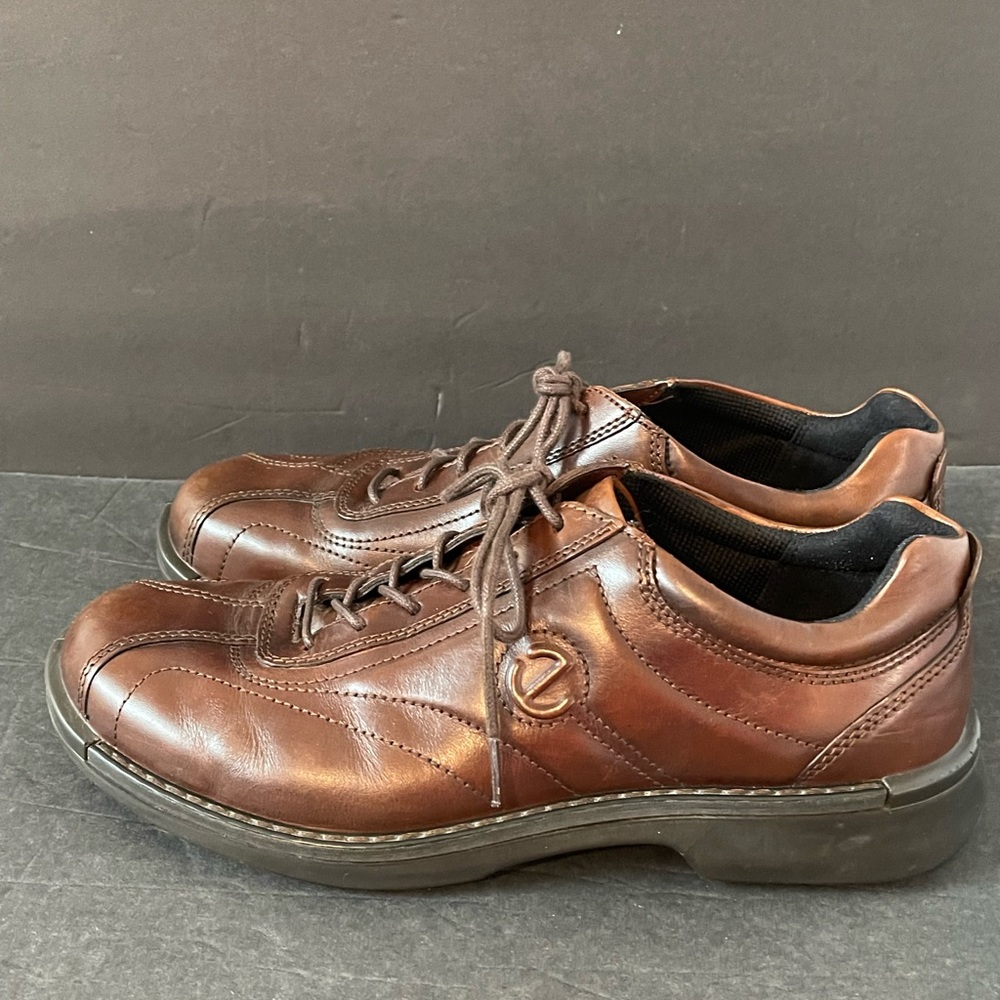 Men’s ECCO Light Shock Point Brown Leather Casual Shoes Size US 10.5 EU 44 CLEAN